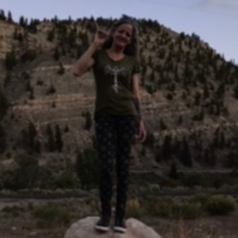 Taz has club clothes/shoes!